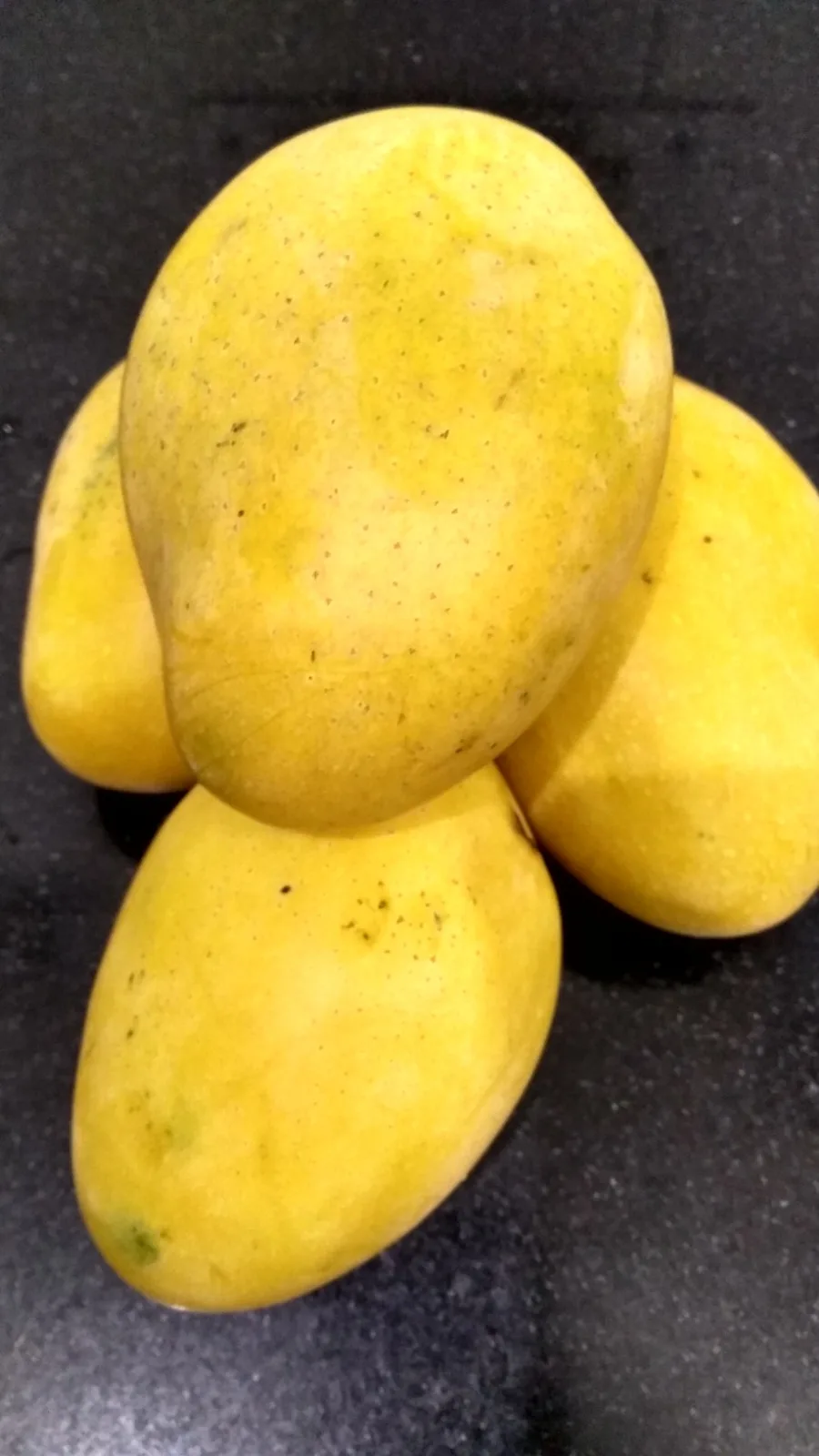 15 Surprising Health Benefits of Mango Shakes and Juices