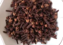 10 Surprising Health Benefits And Uses of Cloves: Side Effects & Warnings